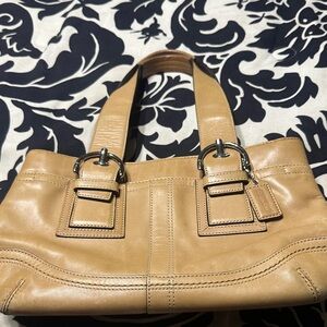 Coach Beige Leather Shoulder Bag